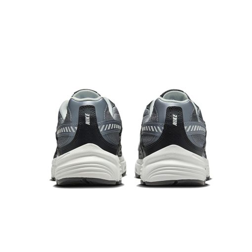 Pantofi Sport Nike Initiator